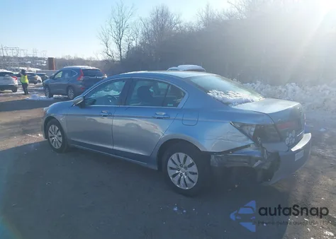 2011 Honda Accord 2.4 Lx z USA, uszkodzony, nr VIN 1HGCP2F32BA041105